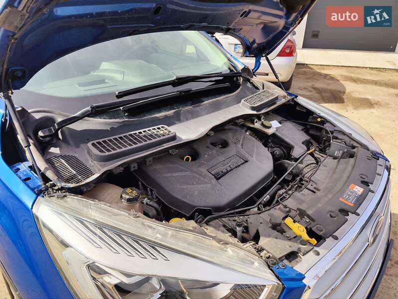 Внедорожник / Кроссовер Ford Escape 2016 в Ровно