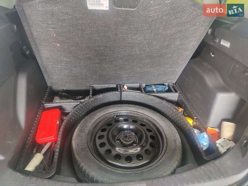 Внедорожник / Кроссовер Ford Escape 2016 в Ровно