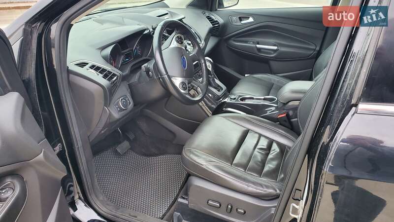 Внедорожник / Кроссовер Ford Escape 2015 в Киеве
