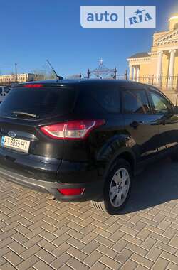 Внедорожник / Кроссовер Ford Escape 2015 в Болграде