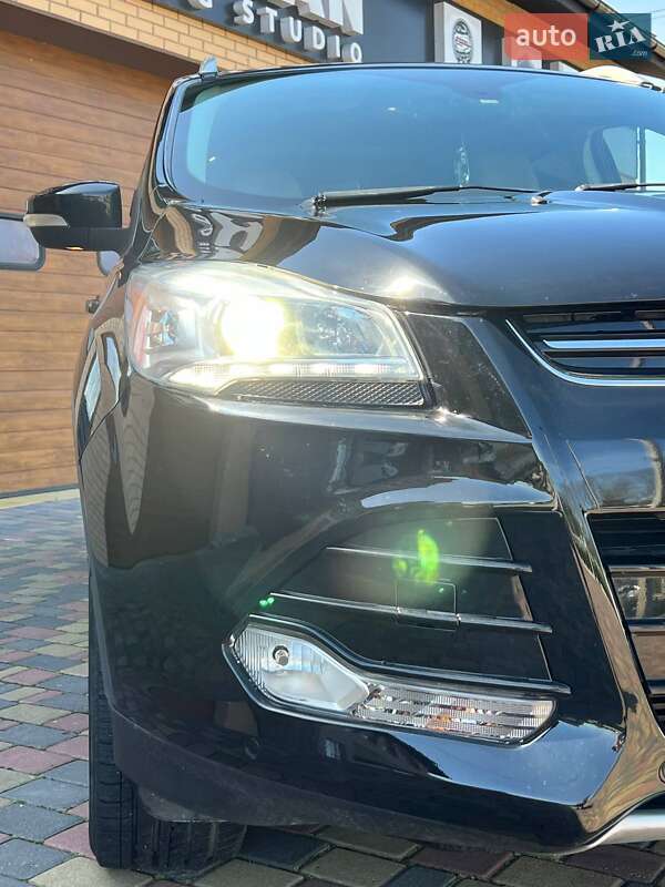 Внедорожник / Кроссовер Ford Escape 2015 в Ровно