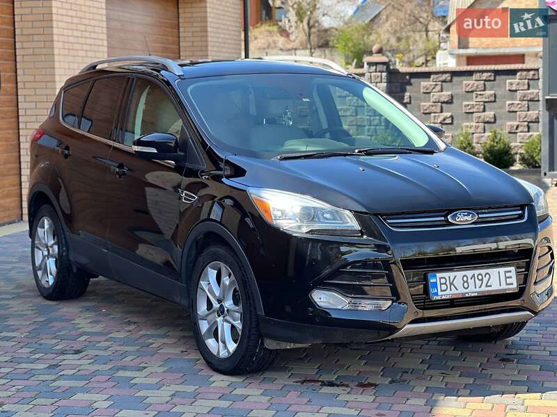 Внедорожник / Кроссовер Ford Escape 2015 в Ровно