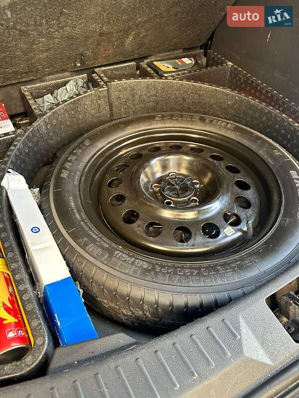 Позашляховик / Кросовер Ford Escape 2012 в Миколаєві