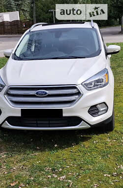 Внедорожник / Кроссовер Ford Escape 2019 в Тернополе