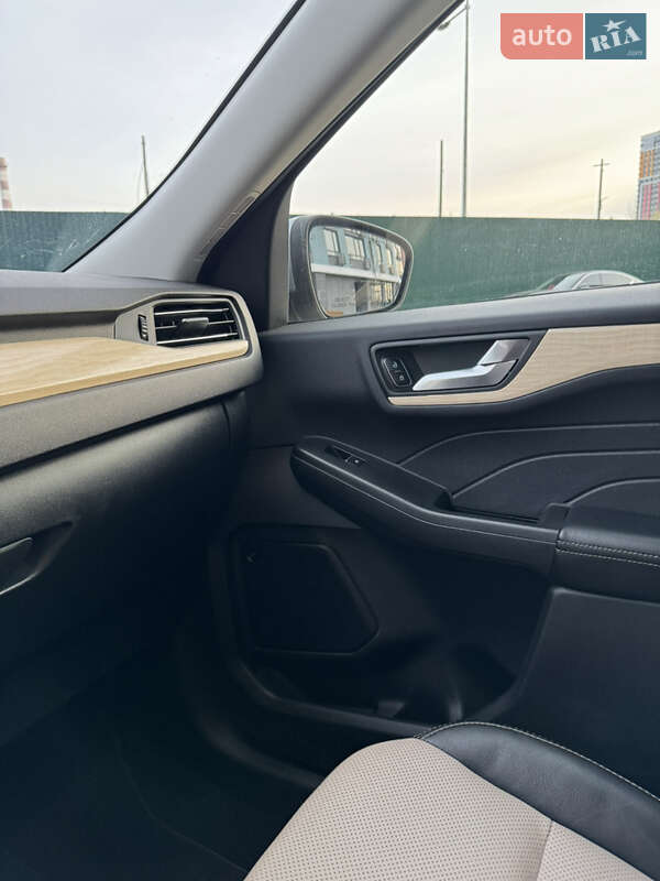 Внедорожник / Кроссовер Ford Escape 2021 в Киеве фото 31 Внедорожник / Кроссовер Ford Escape 2021 в Киеве