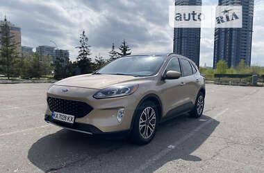 Позашляховик / Кросовер Ford Escape 2020 в Києві