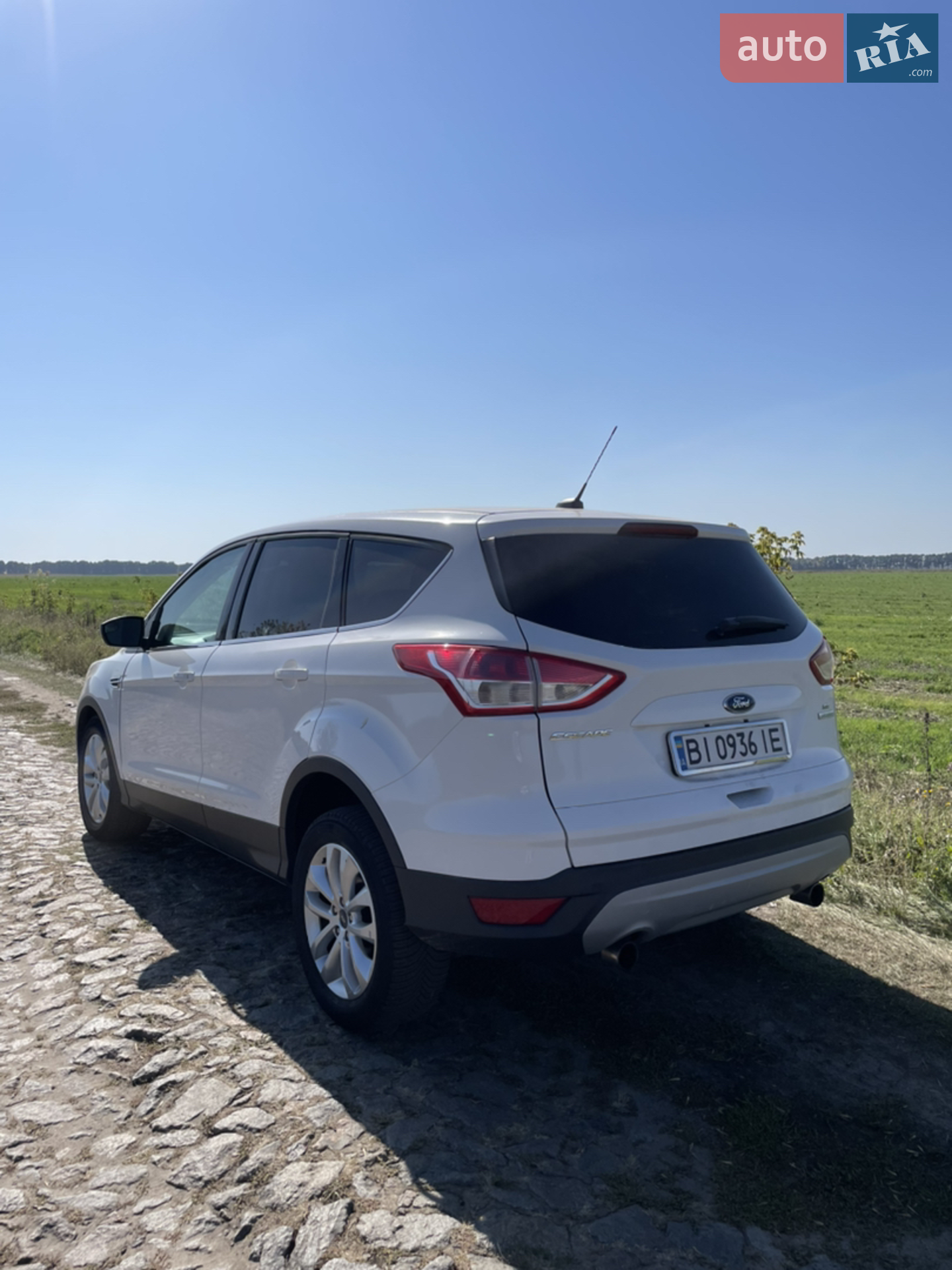2013 Ford Escape - мініатюра 2