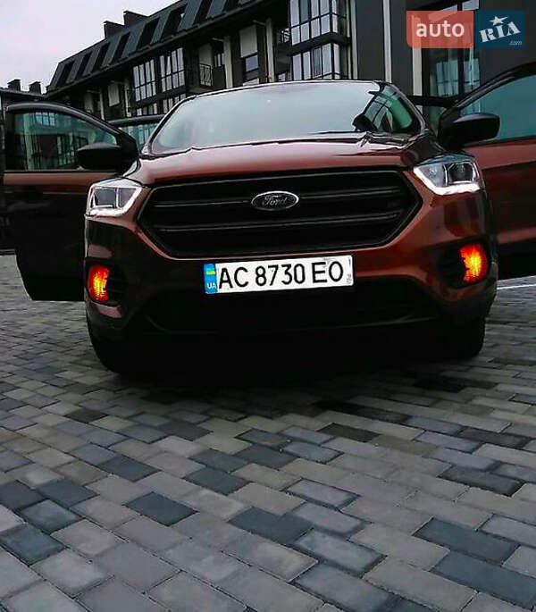 Внедорожник / Кроссовер Ford Escape 2016 в Львове