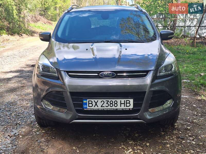 Внедорожник / Кроссовер Ford Escape 2013 в 