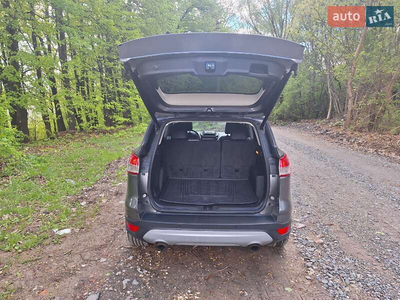 Внедорожник / Кроссовер Ford Escape 2013 в Хмельницком