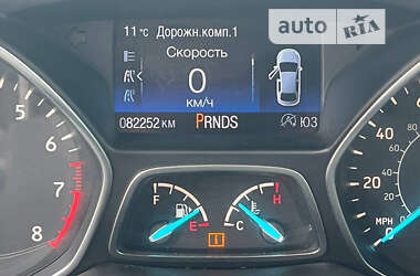 Внедорожник / Кроссовер Ford Escape 2017 в Николаеве
