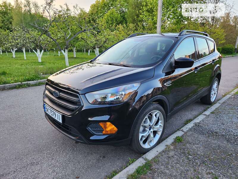 Внедорожник / Кроссовер Ford Escape 2019 в Ровно