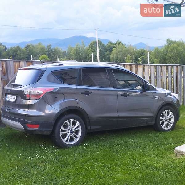 Внедорожник / Кроссовер Ford Escape 2016 в Ивано-Франковске