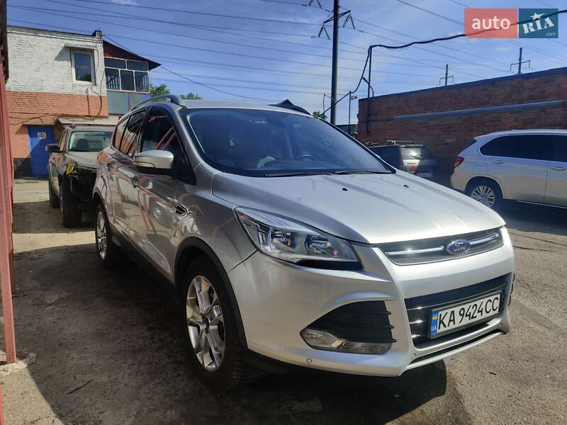 Внедорожник / Кроссовер Ford Escape 2015 в Киеве