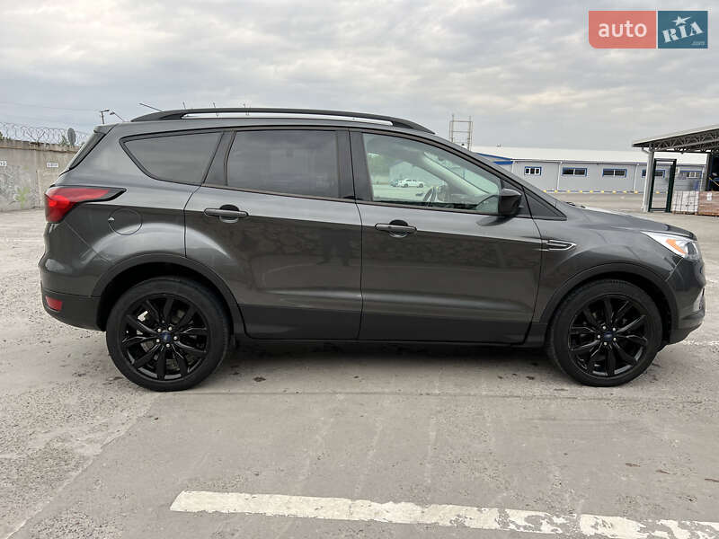 Ford Escape 2019