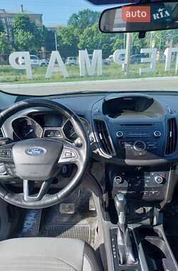 Внедорожник / Кроссовер Ford Escape 2017 в Харькове