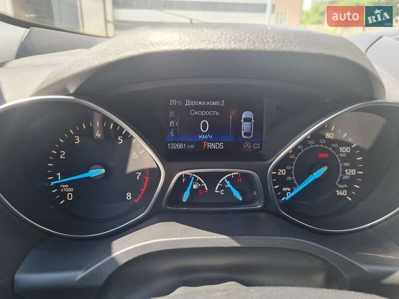 Внедорожник / Кроссовер Ford Escape 2016 в Ивано-Франковске