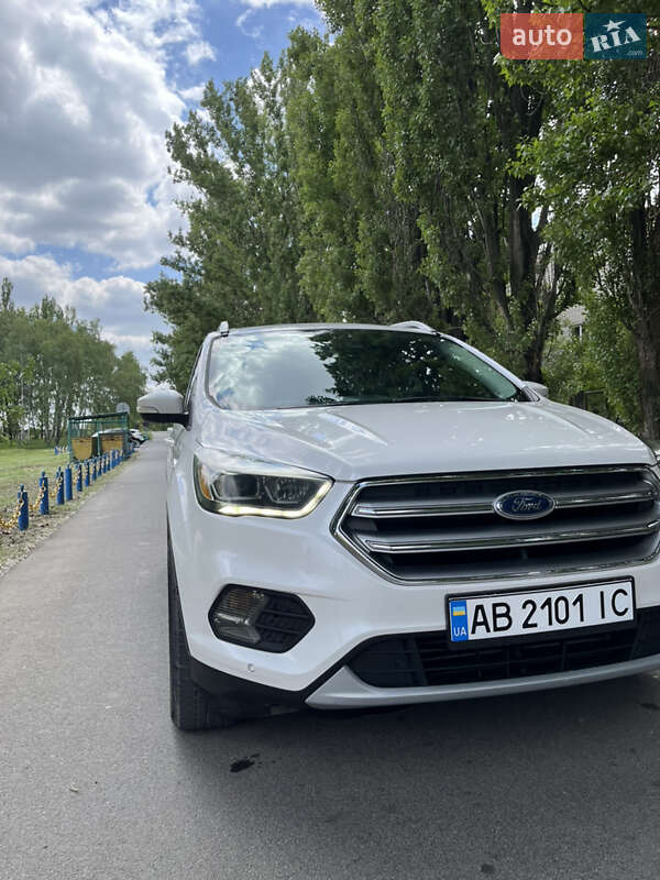 Внедорожник / Кроссовер Ford Escape 2017 в Ладыжине фото 5 Внедорожник / Кроссовер Ford Escape 2017 в Ладыжине