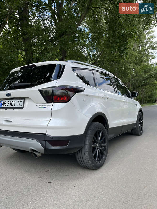 Внедорожник / Кроссовер Ford Escape 2017 в Ладыжине фото 8 Внедорожник / Кроссовер Ford Escape 2017 в Ладыжине