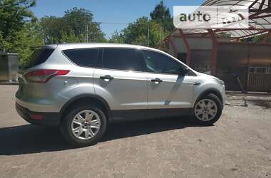 Внедорожник / Кроссовер Ford Escape 2015 в Ровно