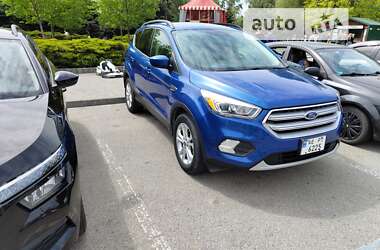 Внедорожник / Кроссовер Ford Escape 2018 в Днепре