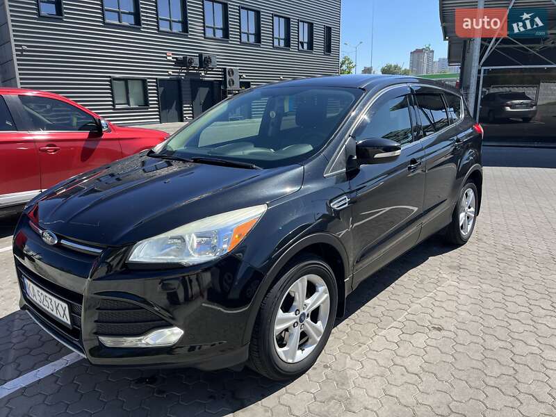 Внедорожник / Кроссовер Ford Escape 2014 в 
