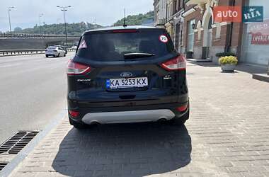 Внедорожник / Кроссовер Ford Escape 2014 в 