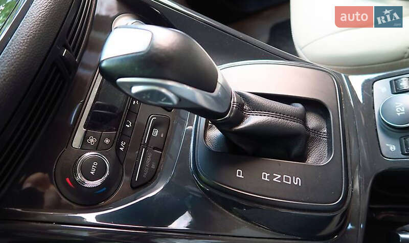 Внедорожник / Кроссовер Ford Escape 2014 в Ивано-Франковске