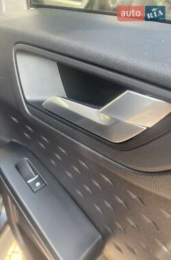 Позашляховик / Кросовер Ford Escape 2020 в Золочеві