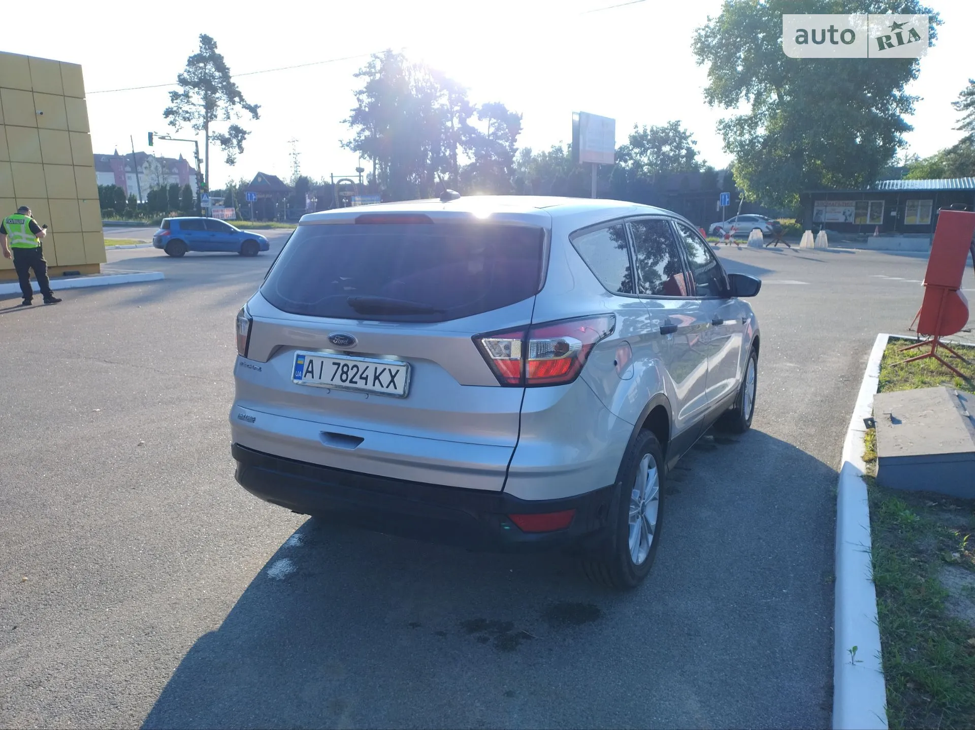 2017 Ford Escape - мініатюра 2