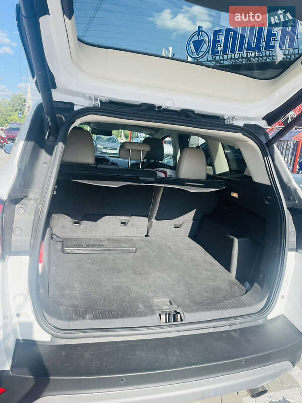 Внедорожник / Кроссовер Ford Escape 2016 в Киеве