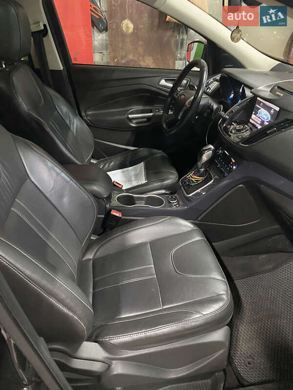 Внедорожник / Кроссовер Ford Escape 2013 в Харькове