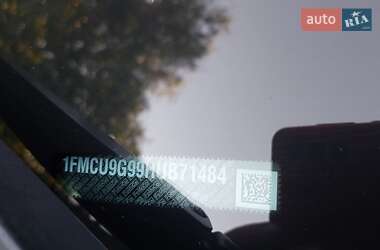 Внедорожник / Кроссовер Ford Escape 2016 в 