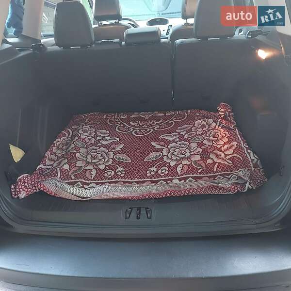 Внедорожник / Кроссовер Ford Escape 2016 в Доброполье