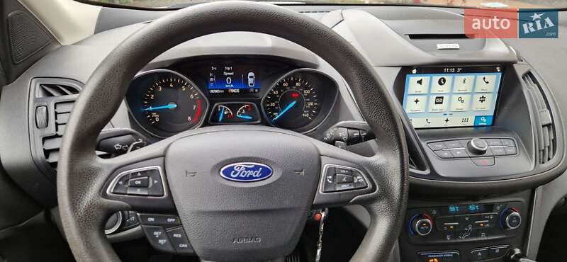 Внедорожник / Кроссовер Ford Escape 2016 в Хусте