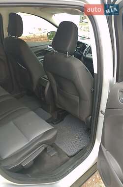 Внедорожник / Кроссовер Ford Escape 2017 в Золотоноше