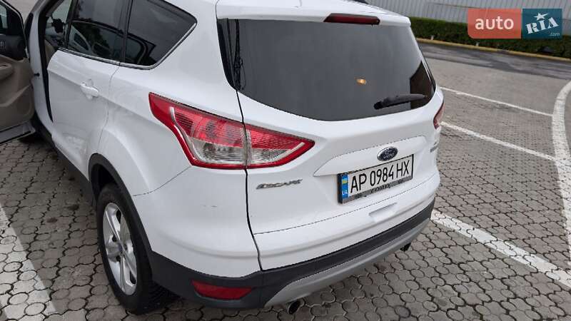 Позашляховик / Кросовер Ford Escape 2013 в Чернівцях