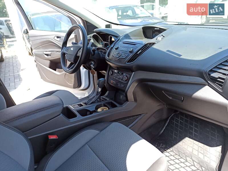Внедорожник / Кроссовер Ford Escape 2017 в Днепре фото 13 Внедорожник / Кроссовер Ford Escape 2017 в Днепре