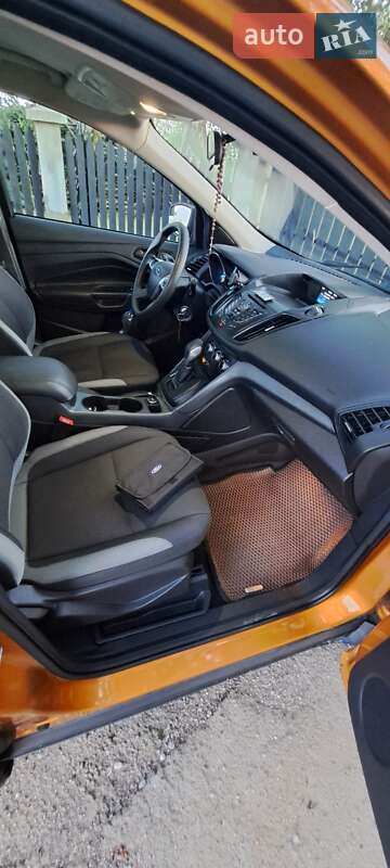 Внедорожник / Кроссовер Ford Escape 2015 в Львове