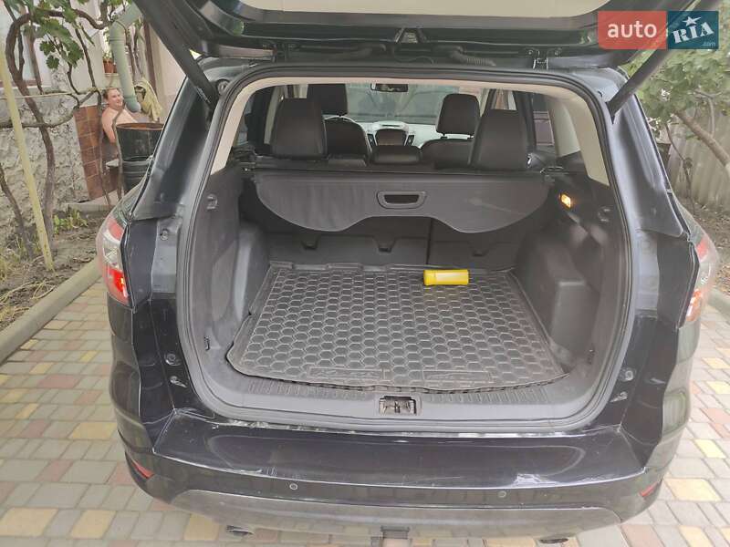 Внедорожник / Кроссовер Ford Escape 2016 в Арцизе фото 5 Внедорожник / Кроссовер Ford Escape 2016 в Арцизе