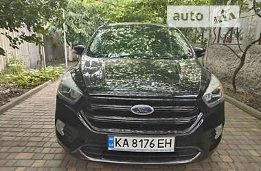 Внедорожник / Кроссовер Ford Escape 2016 в Арцизе