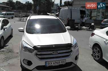 Внедорожник / Кроссовер Ford Escape 2017 в 