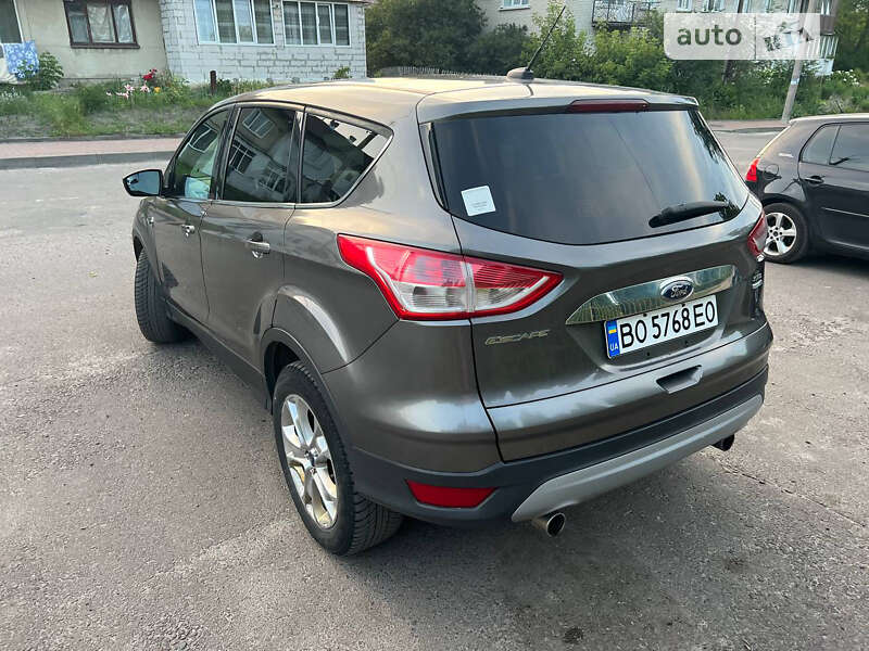 Внедорожник / Кроссовер Ford Escape 2013 в Золочеве
