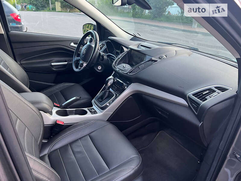 Внедорожник / Кроссовер Ford Escape 2013 в Золочеве