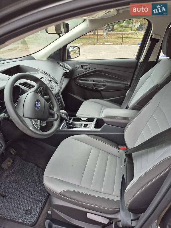 Внедорожник / Кроссовер Ford Escape 2016 в Житомире