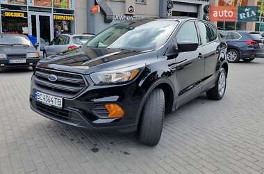 Внедорожник / Кроссовер Ford Escape 2018 в 