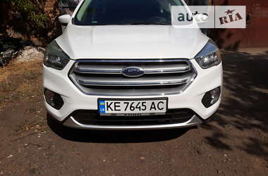 Внедорожник / Кроссовер Ford Escape 2018 в Кривом Роге