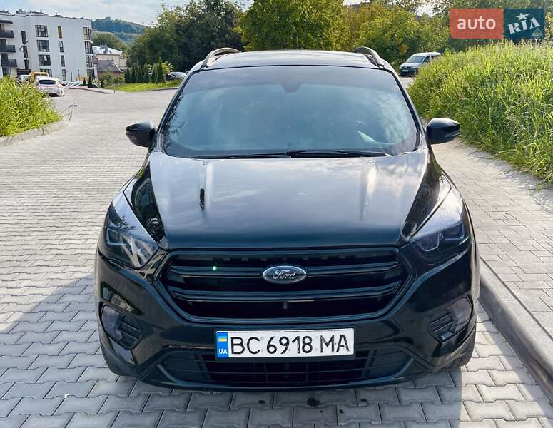 Внедорожник / Кроссовер Ford Escape 2017 в Львове