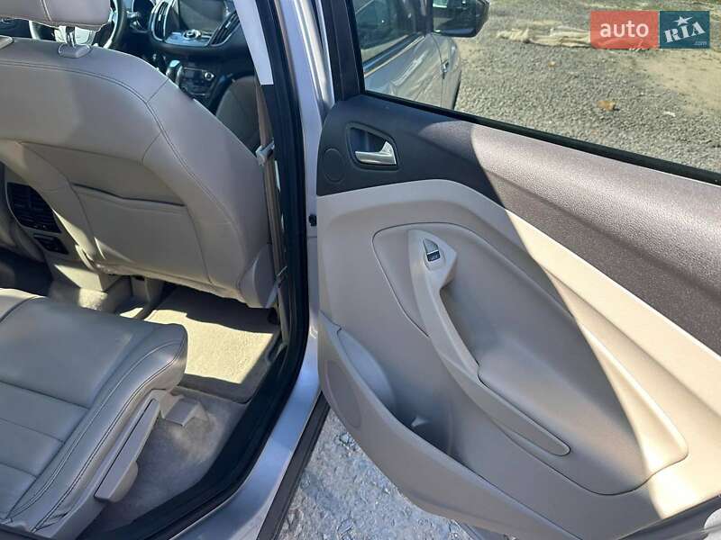 Внедорожник / Кроссовер Ford Escape 2014 в Львове