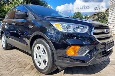 Внедорожник / Кроссовер Ford Escape 2018 в Сумах